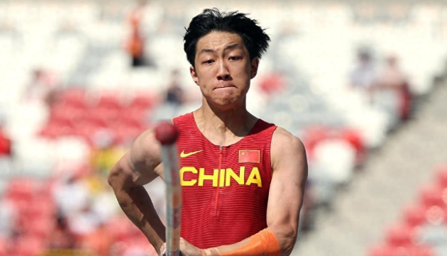 rT, 创造者, 冠军 rT, 创造者, 冠军