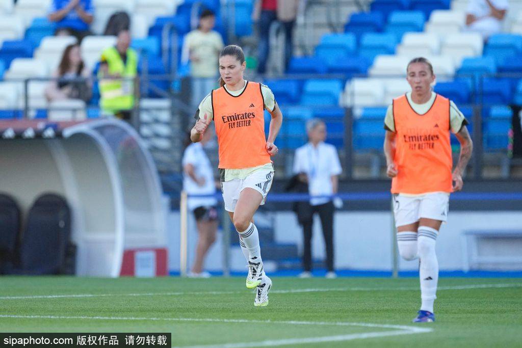 耳曼则会依 耳曼则会依